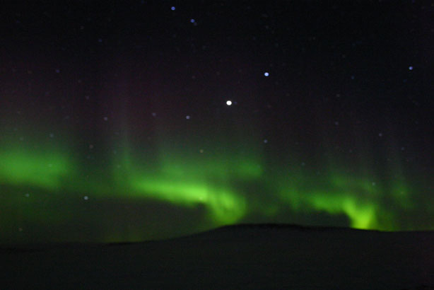 Aurora Photos Sent to ASWFC Magnetogram 
